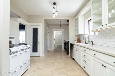 530 W Willetta Street, Phoenix, AZ 85003 - Photo 11