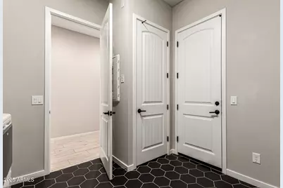 2831 E Los Gatos Drive, Phoenix, AZ 85050 - Photo 27