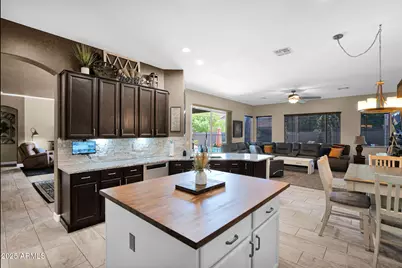 7965 W Robin Lane, Peoria, AZ 85383 - Photo 13