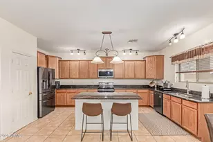 2261 N Magdelena Pl, Casa Grande, AZ 85122 - Photo 13