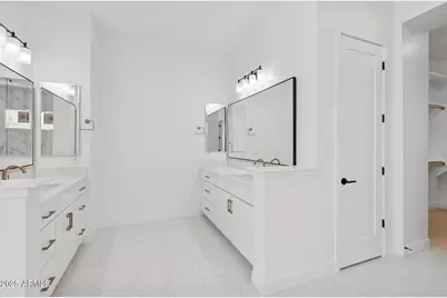 20808 W San Miguel Avenue, Buckeye, AZ 85396 - Photo 11