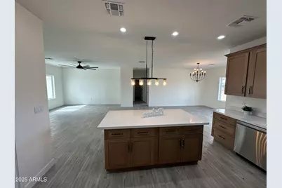 37164 W Encinas Lane, Tonopah, AZ 85354 - Photo 11