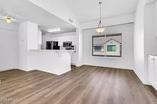 2035 S Elm St, Tempe, AZ 85282 - Photo 7