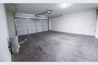 25437 W Mahoney Avenue, Buckeye, AZ 85326 - Photo 5