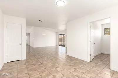 14309 S Amado Boulevard, Arizona City, AZ 85123 - Photo 9