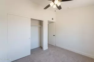 521 E Wickieup Ln, Phoenix, AZ 85024 - Photo 27