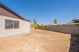 521 E Wickieup Ln, Phoenix, AZ 85024 - Photo 33