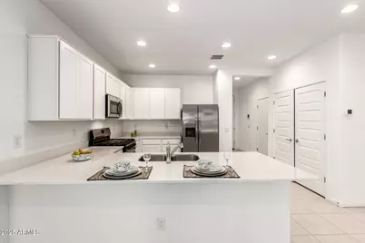 12524 W Trumbull Road, Avondale, AZ 85323 - Photo 3