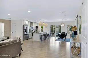 8738 E Rose Ln, Scottsdale, AZ 85250 - Photo 7