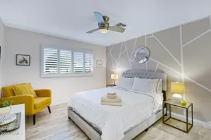 8738 E Rose Ln, Scottsdale, AZ 85250 - Photo 27