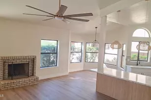 18874 N 69th Ave, Glendale, AZ 85308 - Photo 3