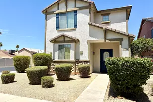 3708 E Kerry Ln, Phoenix, AZ 85050 - Photo 11