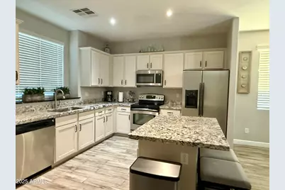 3708 E Kerry Lane, Phoenix, AZ 85050 - Photo 9