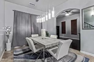 21665 S 215th Pl, Queen Creek, AZ 85142 - Photo 13