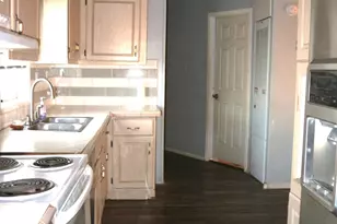 49815 N Eagle View Dr, Aguila, AZ 85320 - Photo 9