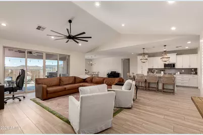 14612 W Plum Road, Surprise, AZ 85387 - Photo 13