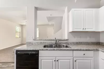 845 E Agua Fria Lane, Avondale, AZ 85323 - Photo 11