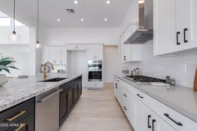 3330 W Desert Dawn Drive, Phoenix, AZ 85083 - Photo 9