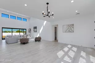 3330 W Desert Dawn Dr, Phoenix, AZ 85083 - Photo 5