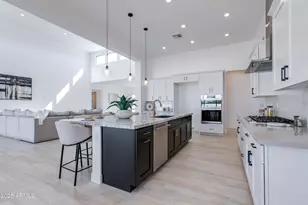 3330 W Desert Dawn Dr, Phoenix, AZ 85083 - Photo 7