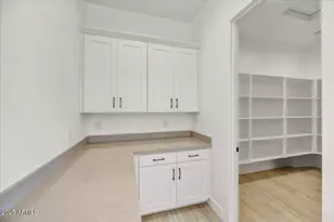 3330 W Desert Dawn Dr, Phoenix, AZ 85083 - Photo 15