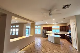 10511 W Villa Hermosa, Peoria, AZ 85383 - Photo 9