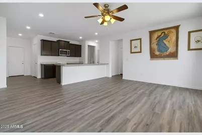 40538 W Hensley Way, Maricopa, AZ 85138 - Photo 9