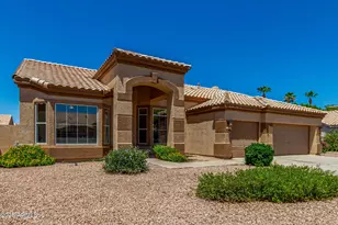 180 N Mondel Dr, Gilbert, AZ 85233 - Photo 11