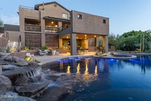 1136 E Forest Hills Dr, Phoenix, AZ 85022 - Photo 1