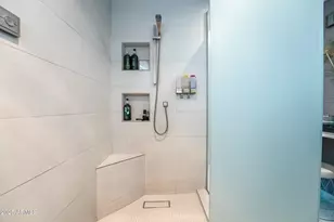 1136 E Forest Hills Dr, Phoenix, AZ 85022 - Photo 33