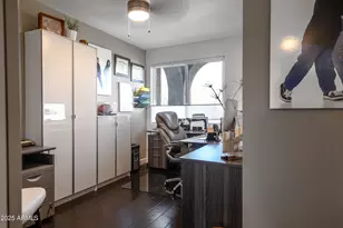 1136 E Forest Hills Dr, Phoenix, AZ 85022 - Photo 37