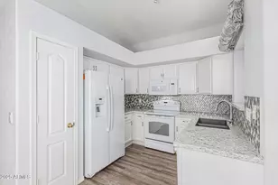 1748 E Loma Vista St, Gilbert, AZ 85295 - Photo 15