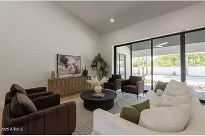 10228 N 55th Place, Paradise Valley, AZ 85253 - Photo 17