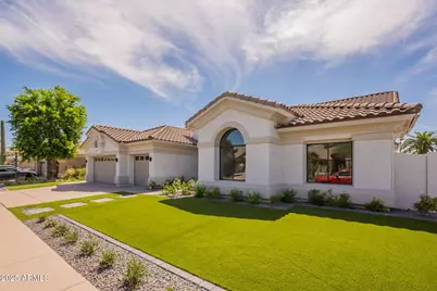 10228 N 55th Place, Paradise Valley, AZ 85253 - Photo 3