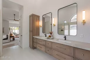 10228 N 55th Pl, Paradise Valley, AZ 85253 - Photo 37