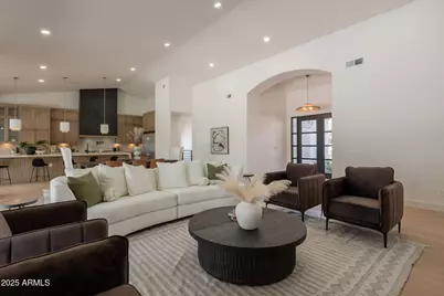 10228 N 55th Place, Paradise Valley, AZ 85253 - Photo 15