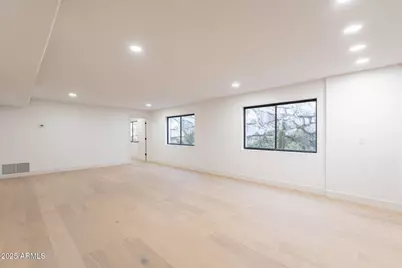 10228 N 55th Place, Paradise Valley, AZ 85253 - Photo 49