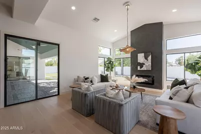 10228 N 55th Place, Paradise Valley, AZ 85253 - Photo 5
