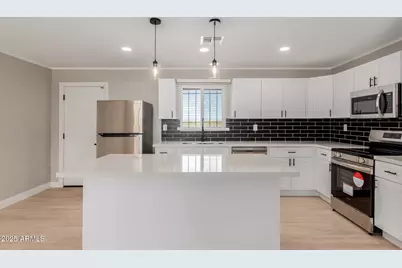 390 W Poston Circle, Florence, AZ 85132 - Photo 7