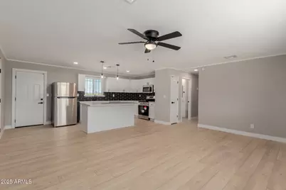 390 W Poston Circle, Florence, AZ 85132 - Photo 5