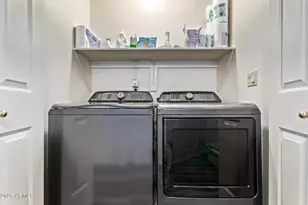 10281 S Santa Fe Ln, Goodyear, AZ 85338 - Photo 33