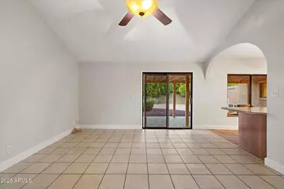 23051 N 87th Drive, Peoria, AZ 85383 - Photo 11