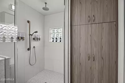 6802 E Paradise Parkway, Scottsdale, AZ 85251 - Photo 11