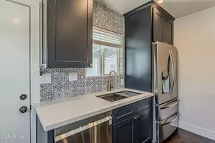 2112 North 25th Pl, Phoenix, AZ 85008 - Photo 7