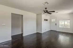 2112 North 25th Pl, Phoenix, AZ 85008 - Photo 13