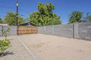 2112 North 25th Pl, Phoenix, AZ 85008 - Photo 23