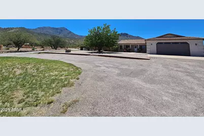 5137 E Maranatha Lane, Hereford, AZ 85615 - Photo 5