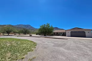 5137 E Maranatha Ln, Hereford, AZ 85615 - Photo 5