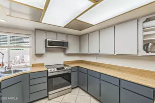 3833 W Phelps Rd, Phoenix, AZ 85053 - Photo 15