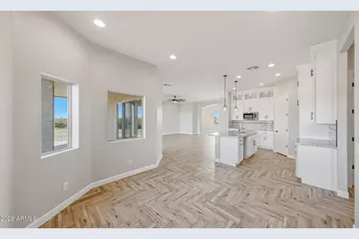 22204 W Dale Lane, Wittmann, AZ 85361 - Photo 15